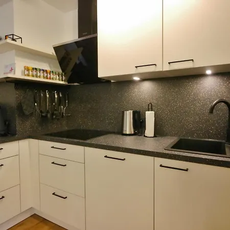 Daire Upland - Zeitgeist